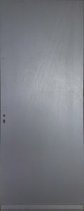 R325